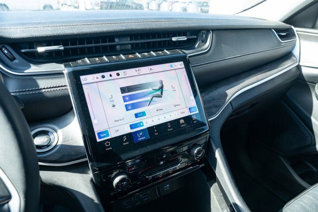 Certified 2023 Jeep Grand Cherokee Limited RWD image 18