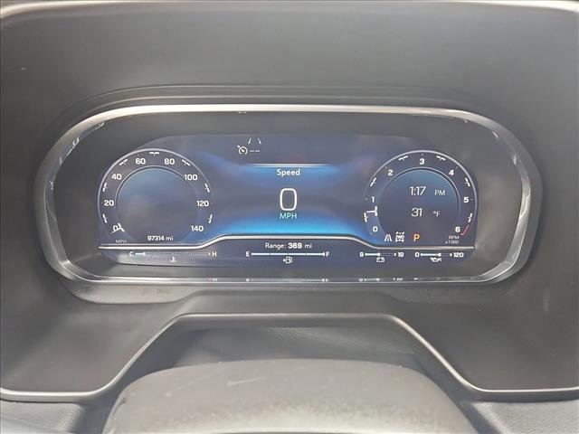 Used 2023 Chevrolet Suburban Premier image 11