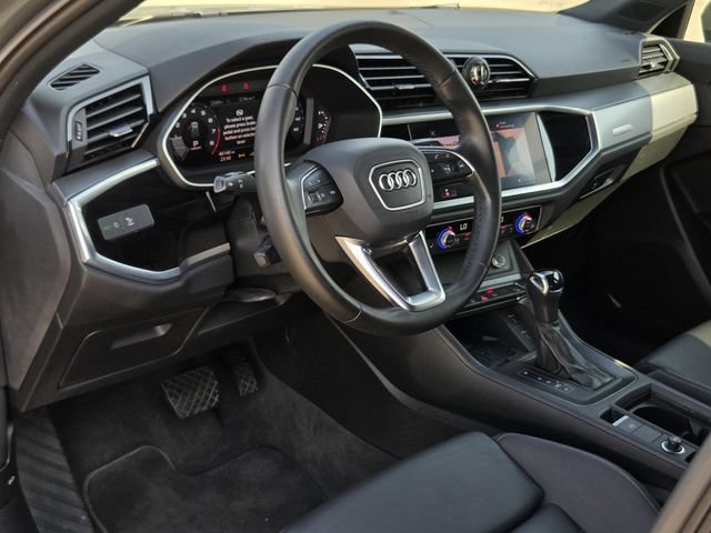 Used 2022 Audi Q3 2.0T Premium Plus w/ Premium Plus Package AWD/4WD image 30