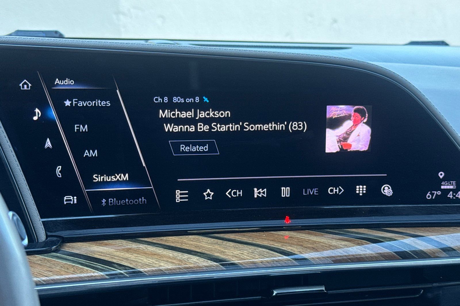 Used 2022 Cadillac Escalade ESV Sport Platinum w/ Heavy-Duty Trailer Package image 20