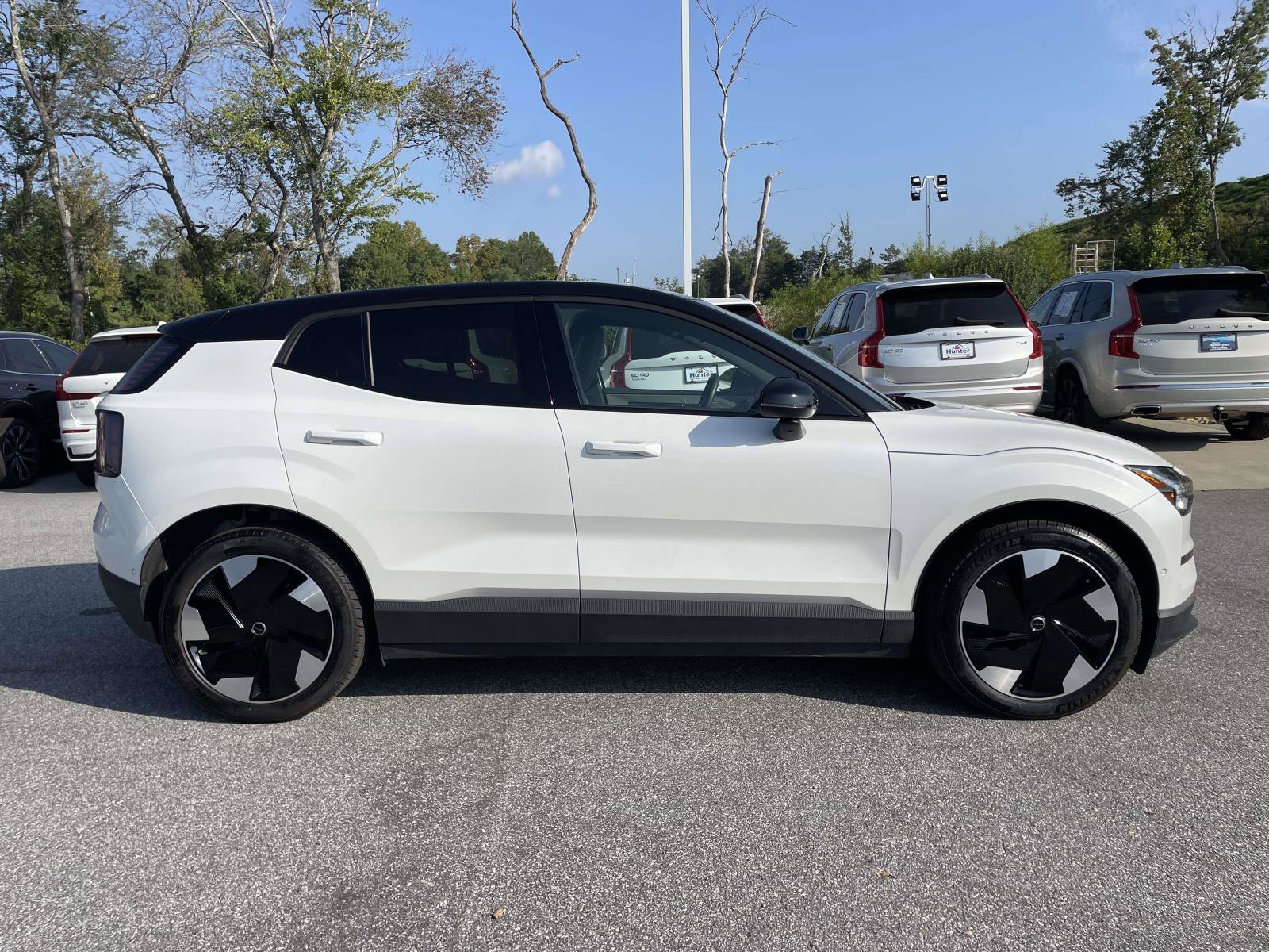 Used 2025 Volvo EX30 Ultra w/ Climate Package AWD/4WD image 30