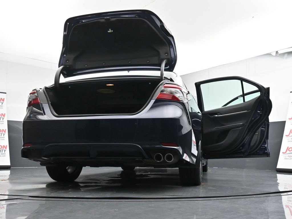 Used 2021 Toyota Camry SE image 45