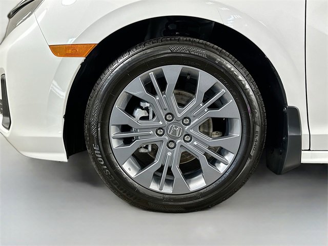 Certified 2026 Honda Odyssey Touring image 14