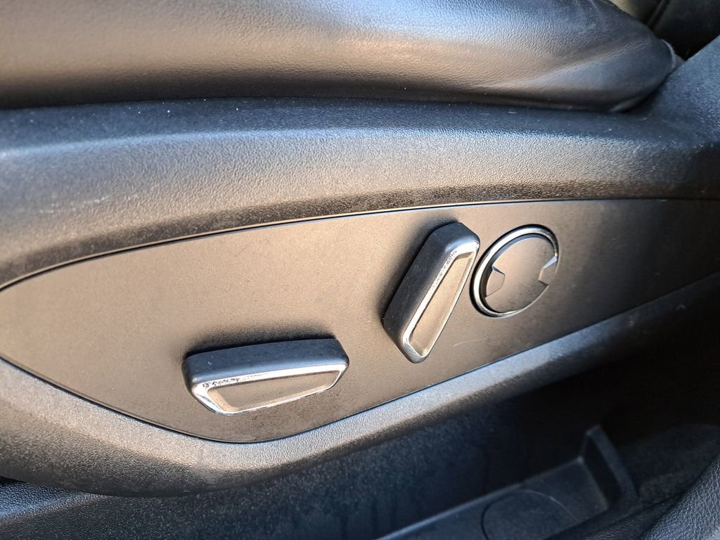 Used 2017 Lincoln MKC Reserve image 16