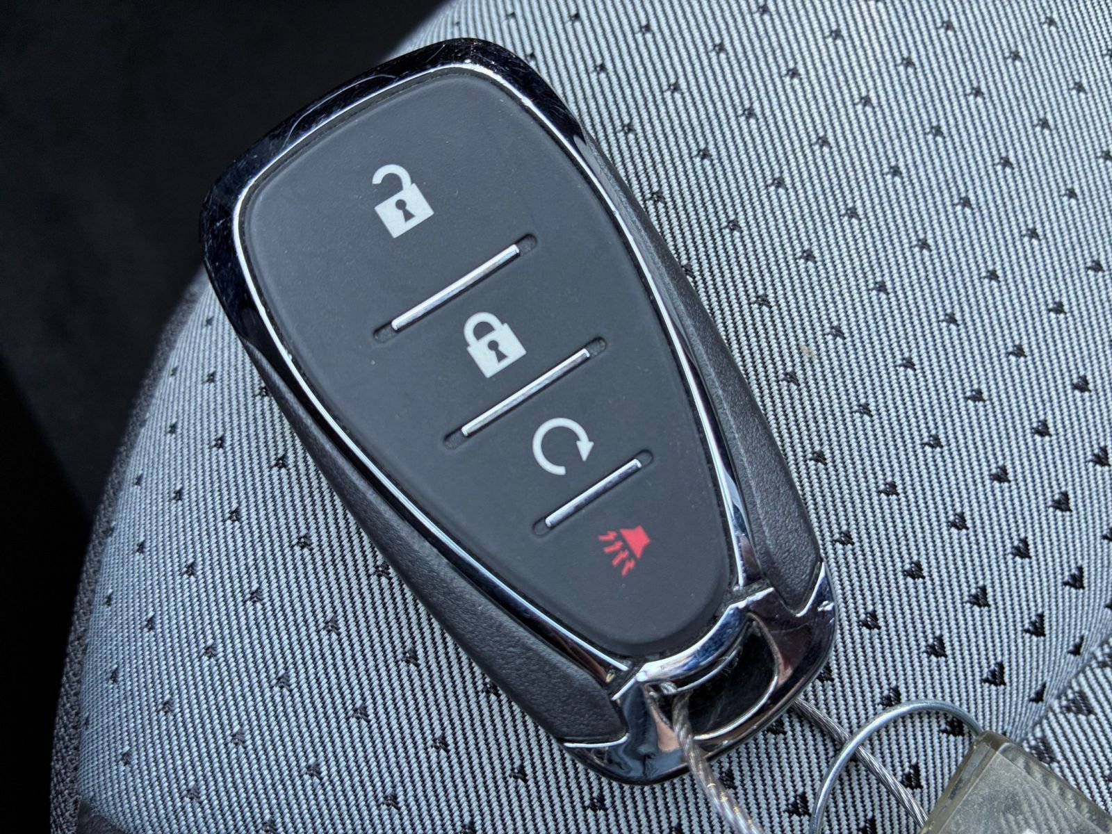 Used 2025 Chevrolet Trax LT image 23