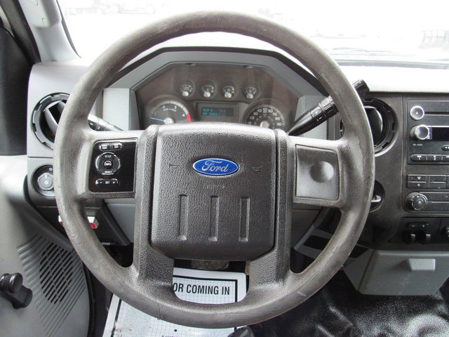 Used 2015 Ford F550 2WD Regular Cab Super Duty image 26
