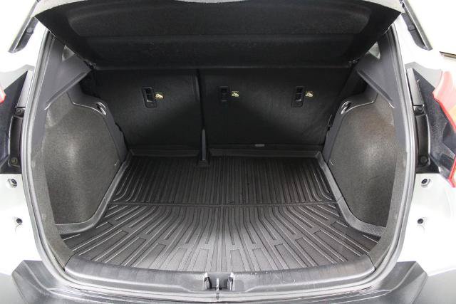 Certified 2019 Nissan Kicks SV FWD image 17