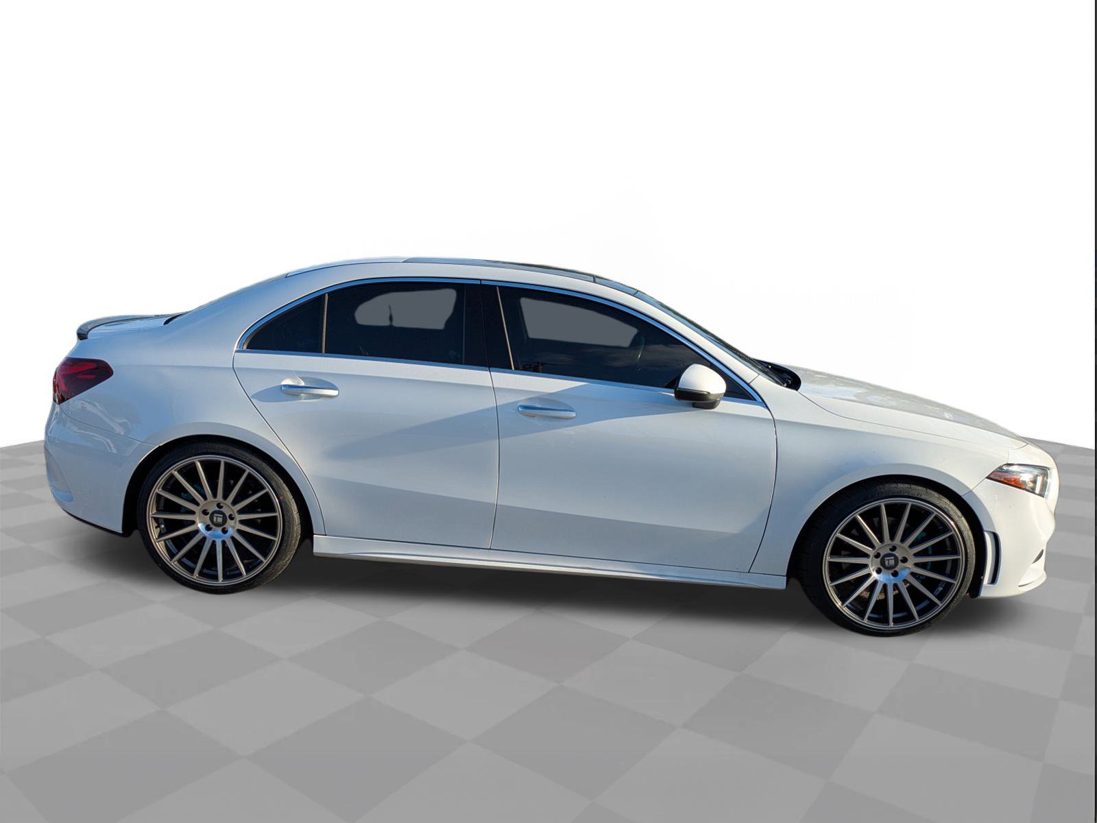 Used 2019 Mercedes-Benz A 220 A 220 4dr Car image 3