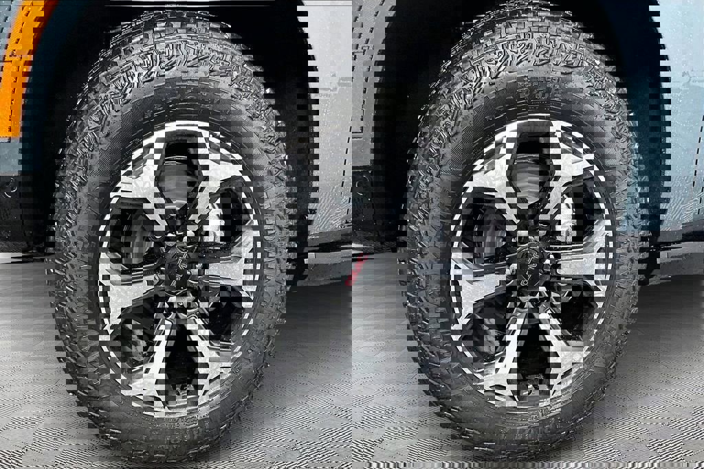 New 2026 GMC Yukon XL AT4 Ultimate image 13