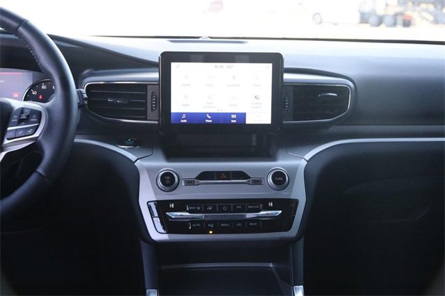 Used 2021 Ford Explorer XLT w/ Equipment Group 202A image 25