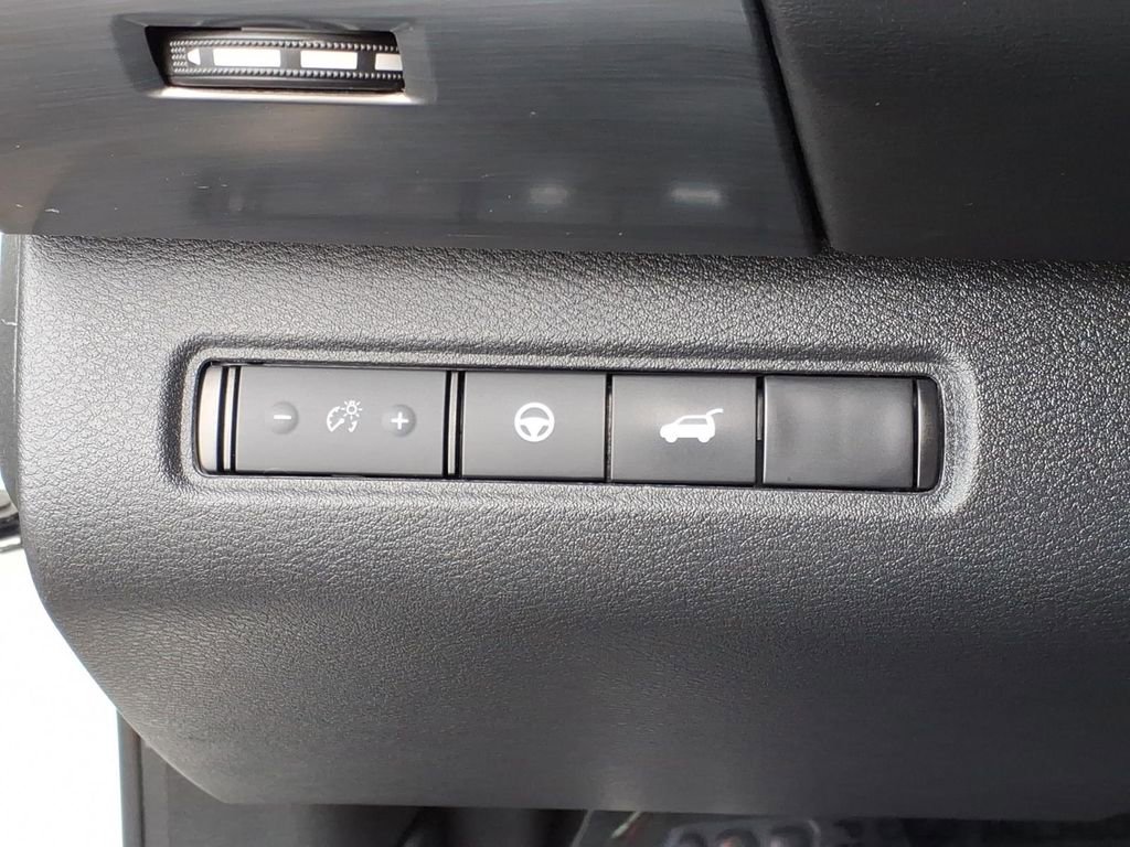 Certified 2023 Nissan Pathfinder SL w/ Lighting Package (N92) image 16