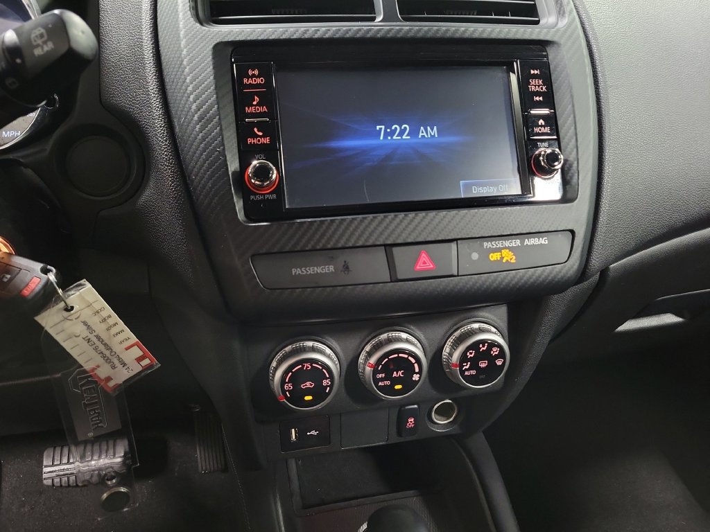 Used 2024 Mitsubishi Outlander Sport ES AWD/4WD image 17
