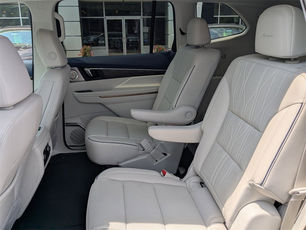 New 2025 Buick Enclave Avenir w/ LPO, Floor Liner Package image 10