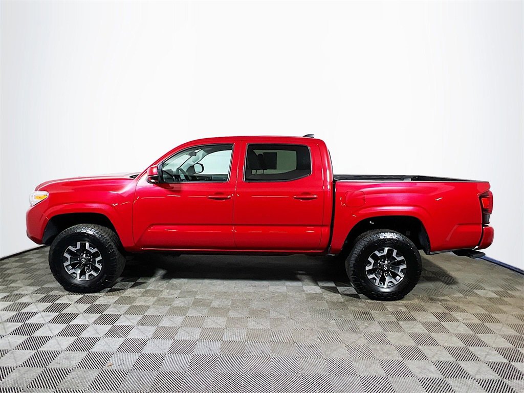 Certified 2022 Toyota Tacoma SR image 5