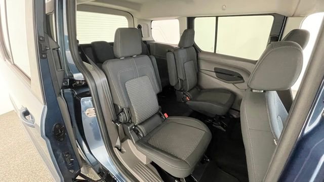 Used 2020 Ford Transit Connect XLT image 48