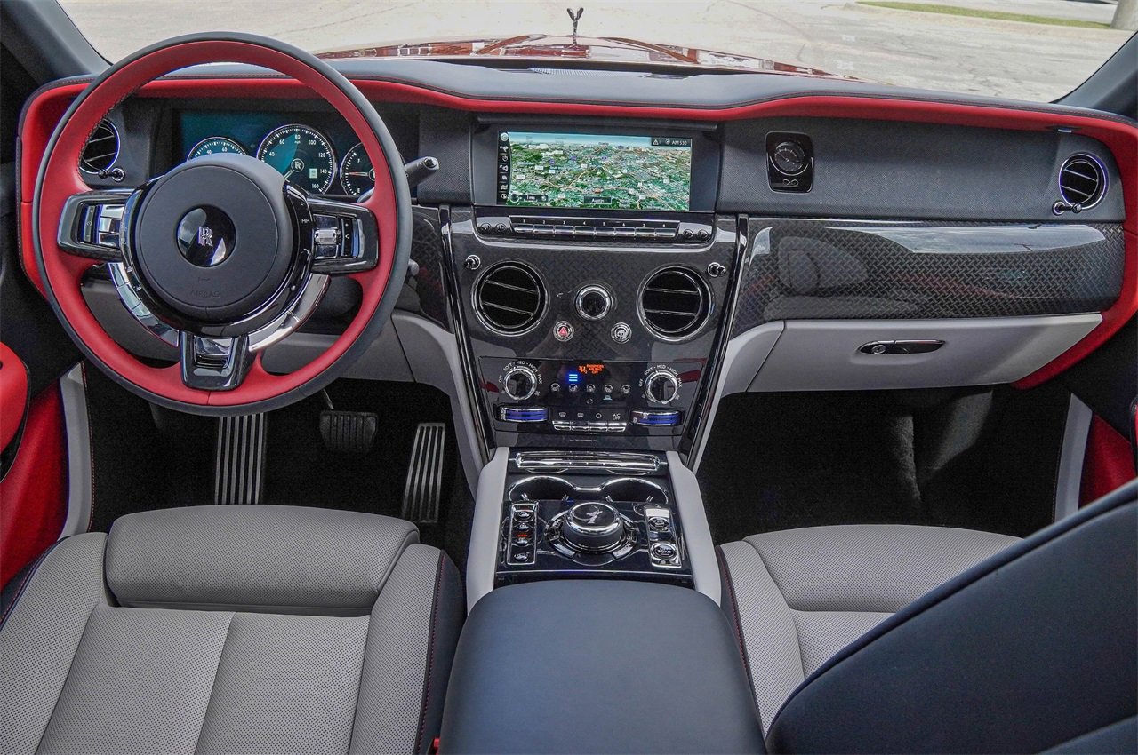 Certified 2024 Rolls-Royce Cullinan Black Badge w/ Dark Exterior Package image 38