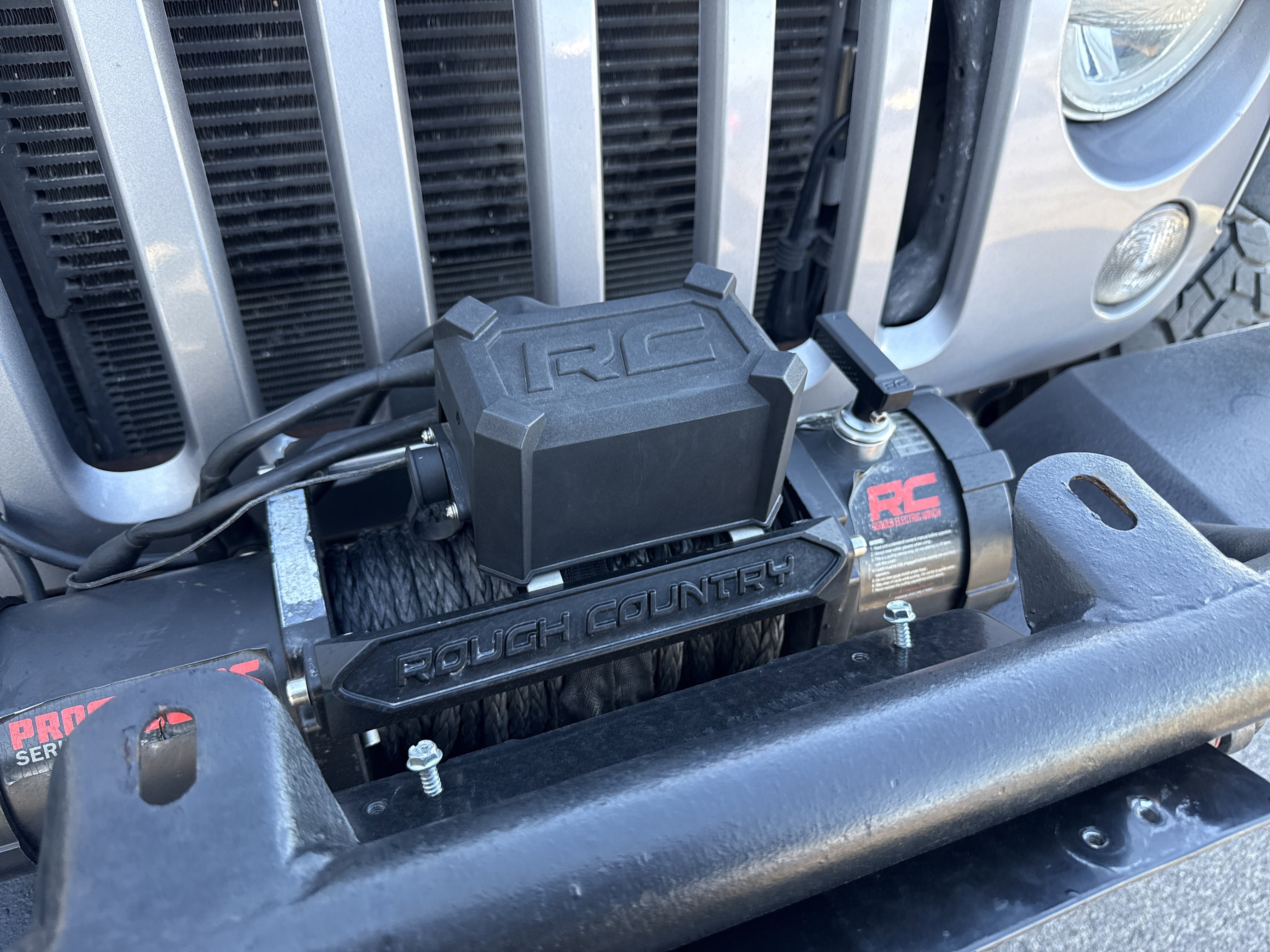 Used 2015 Jeep Wrangler Unlimited Rubicon w/ Connectivity Group image 7