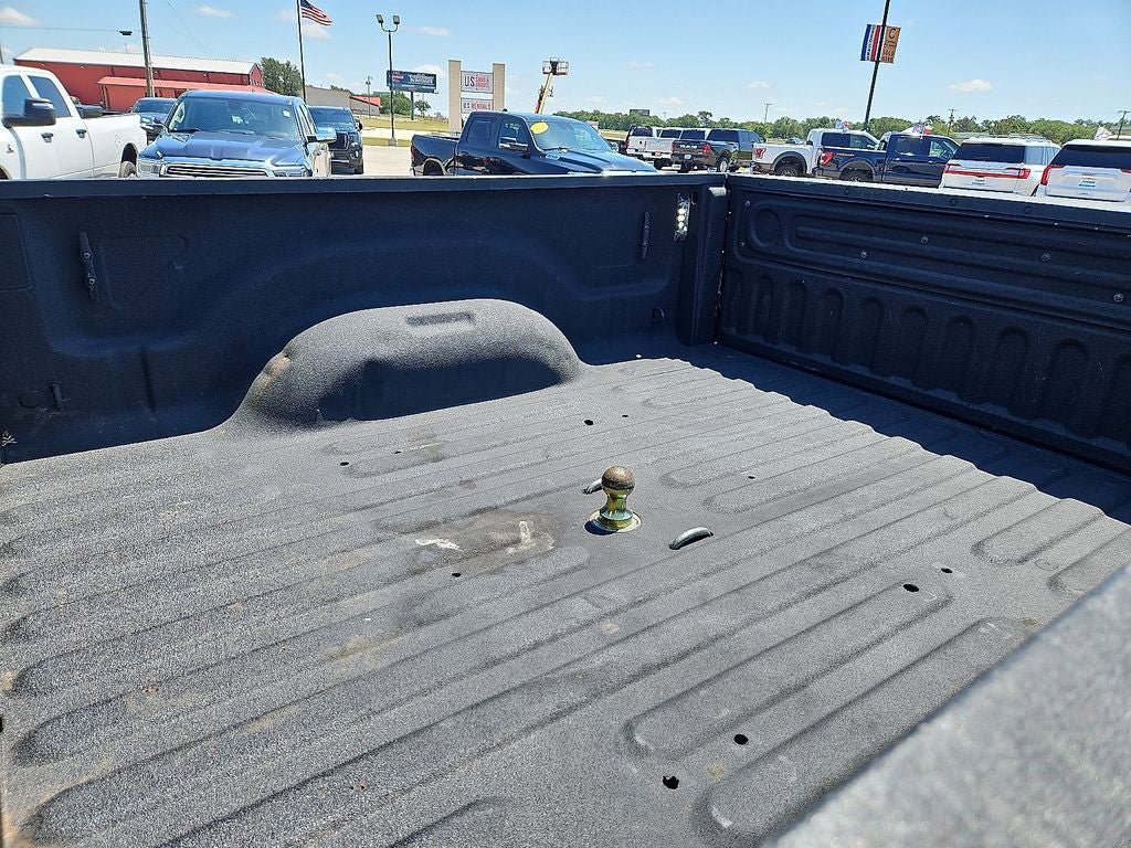 Used 2019 RAM 2500 Laramie w/ Black Appearance Package AWD/4WD image 18