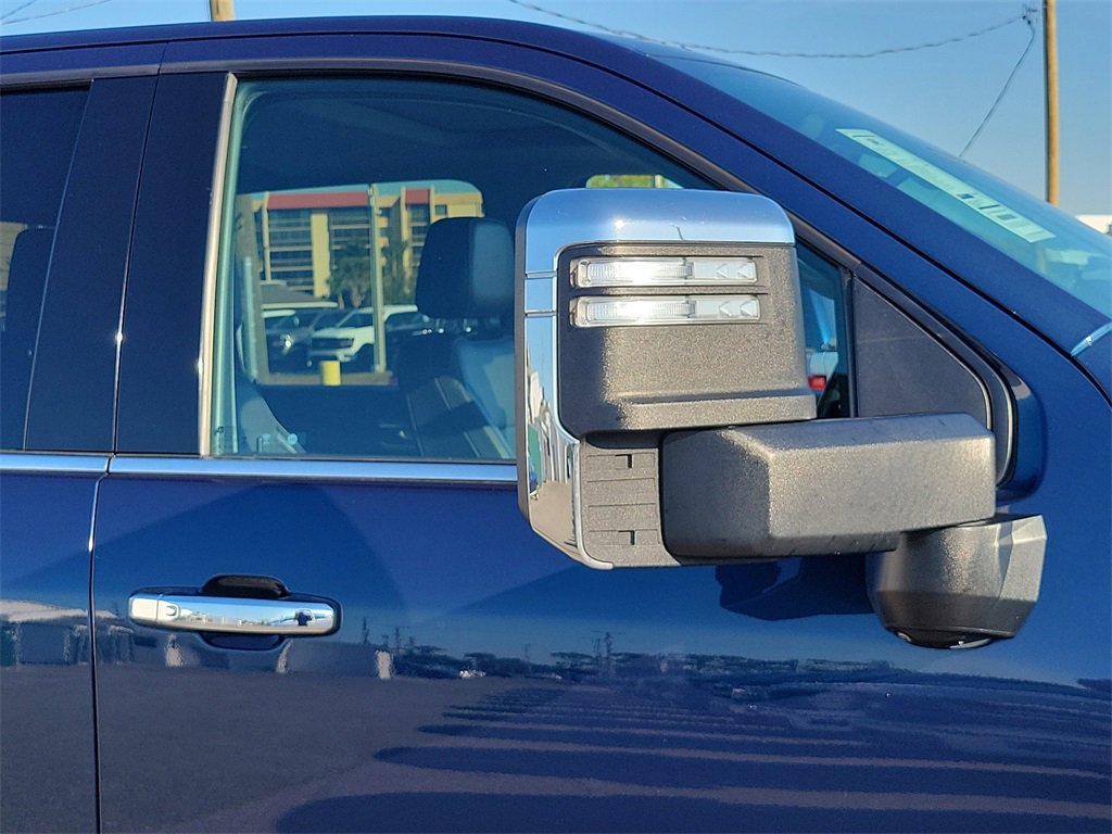 Used 2020 Chevrolet Silverado 3500 LTZ w/ LTZ Premium Package image 6