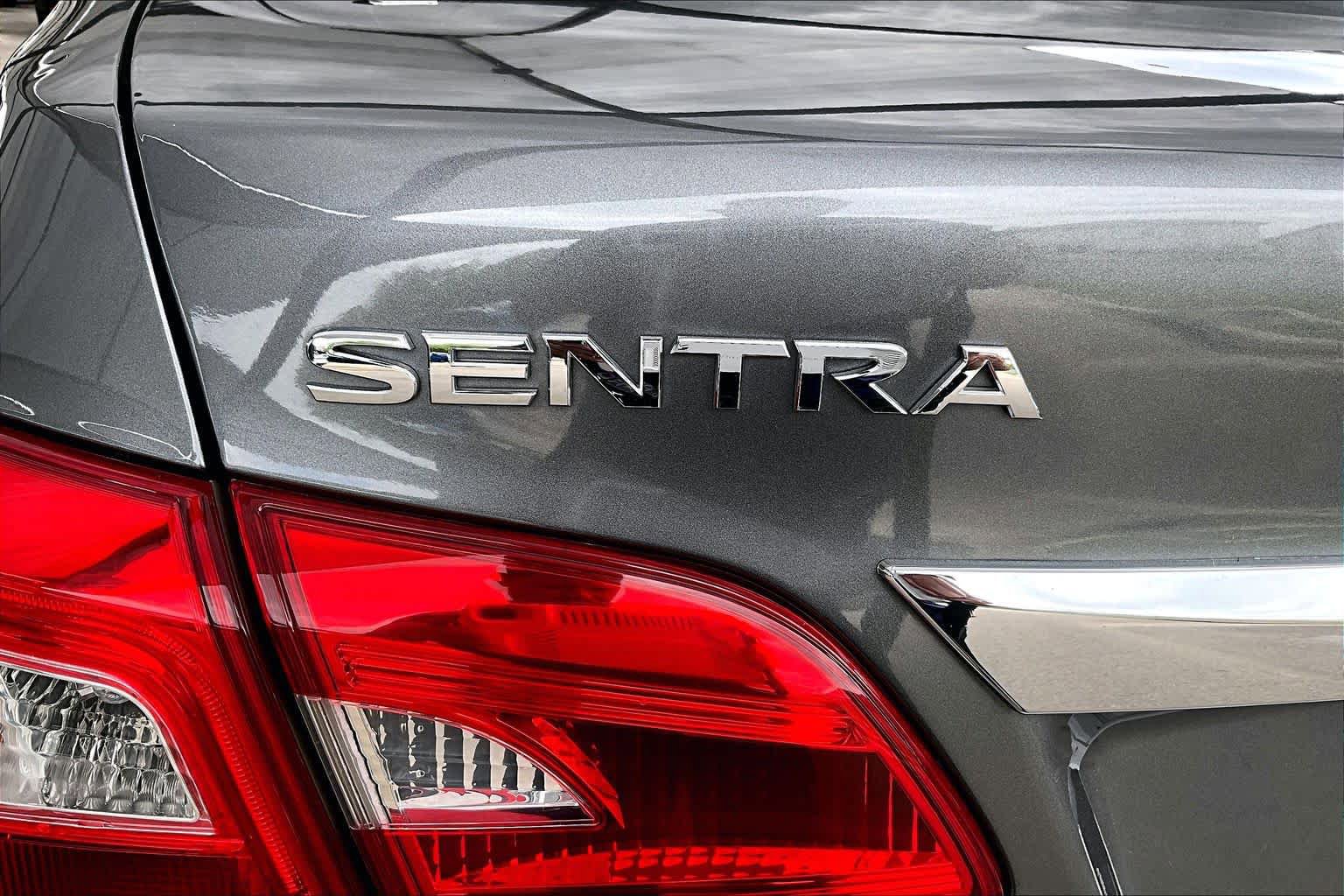 Used 2019 Nissan Sentra SV FWD image 10