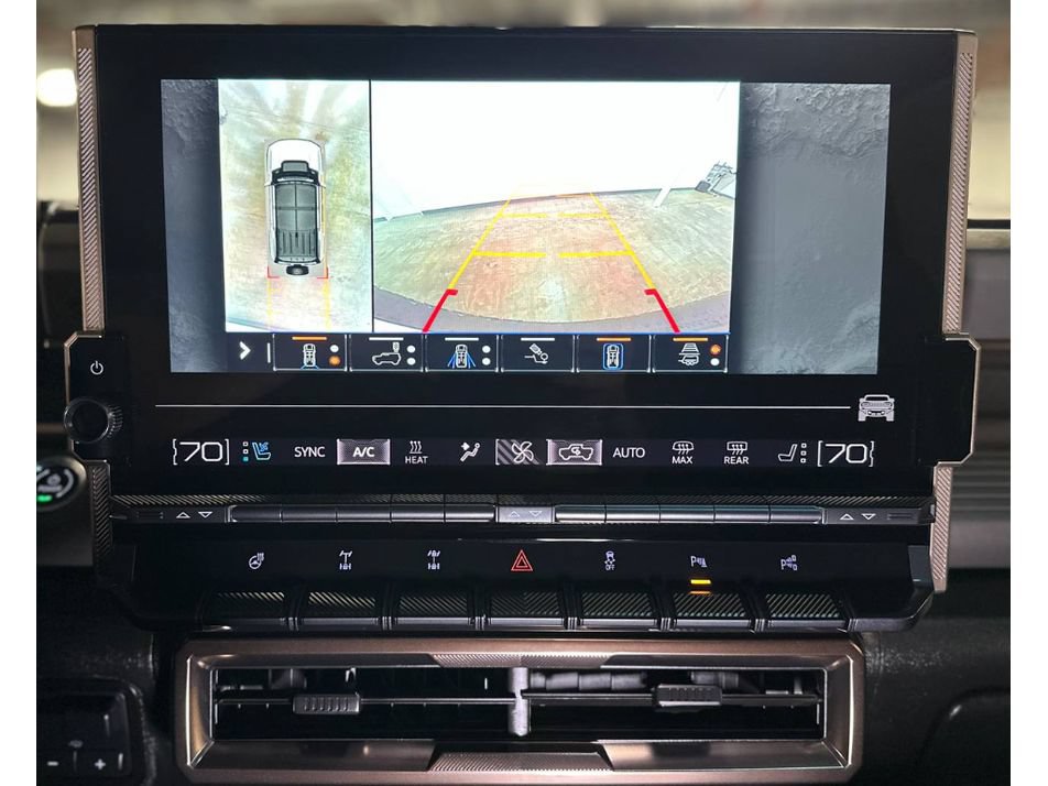 Used 2024 GMC Hummer EV 3X w/ Extreme Off-Road Package AWD/4WD image 32