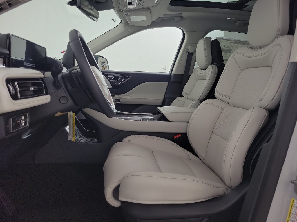 New 2027 Lincoln Aviator Reserve w/ Luxury Package RWD image 15