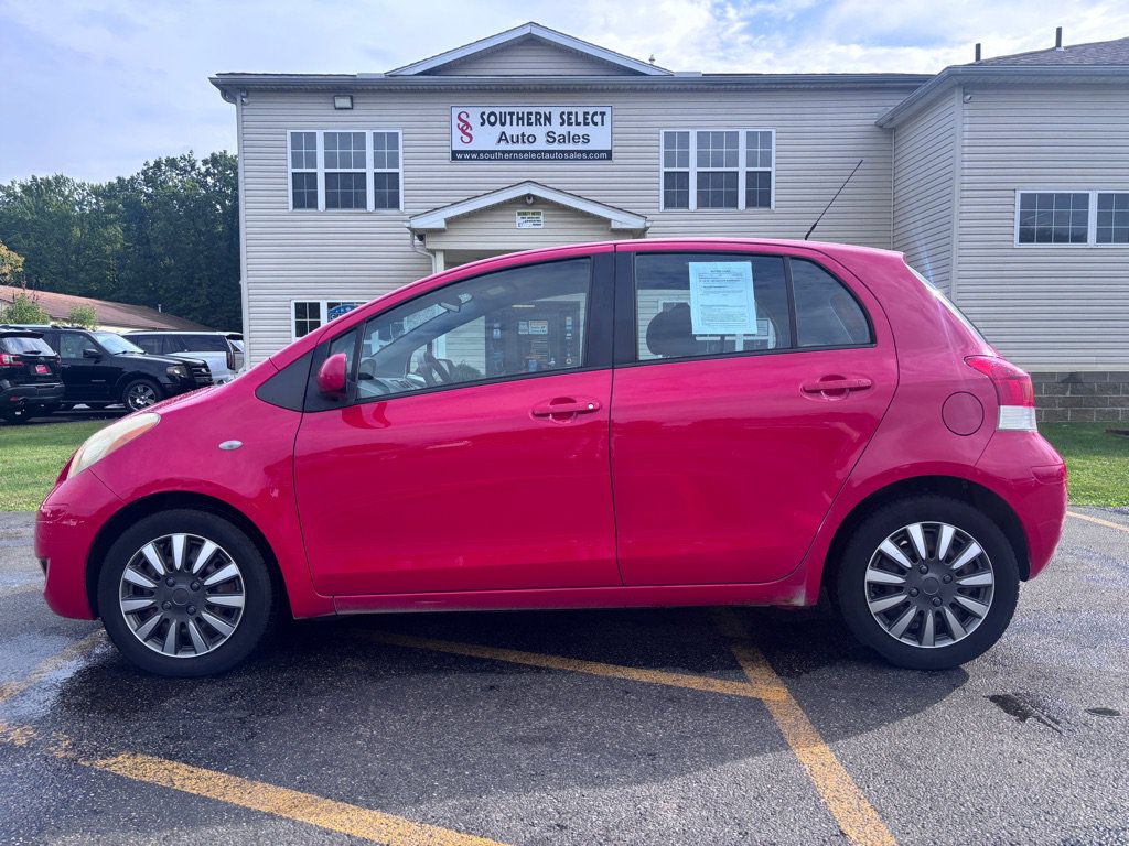 Used 2009 Toyota Yaris 4-Door Hatchback w/ PWR Pkg w/Steel Wheels