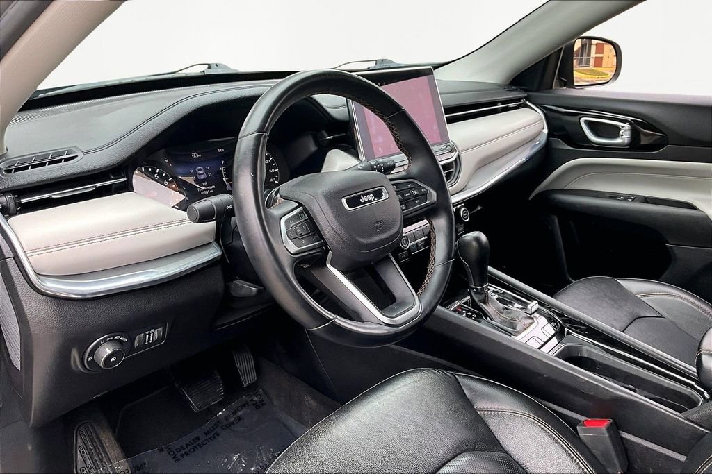 Used 2022 Jeep Compass Limited image 14