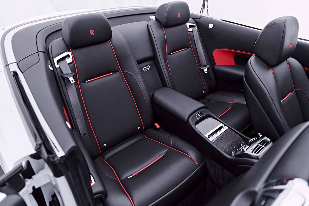 Used 2020 Rolls-Royce Dawn RWD image 56