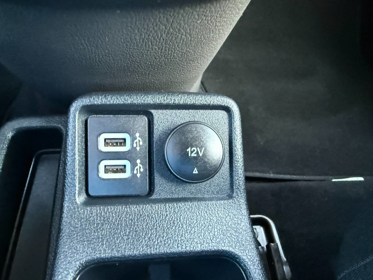 Used 2021 Ford Transit Connect XLT image 43