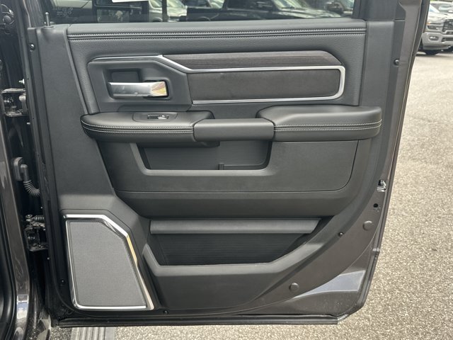 New 2026 RAM 3500 Laramie AWD/4WD image 16