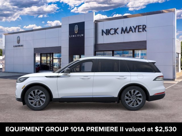 New 2026 Lincoln Aviator AWD image 3