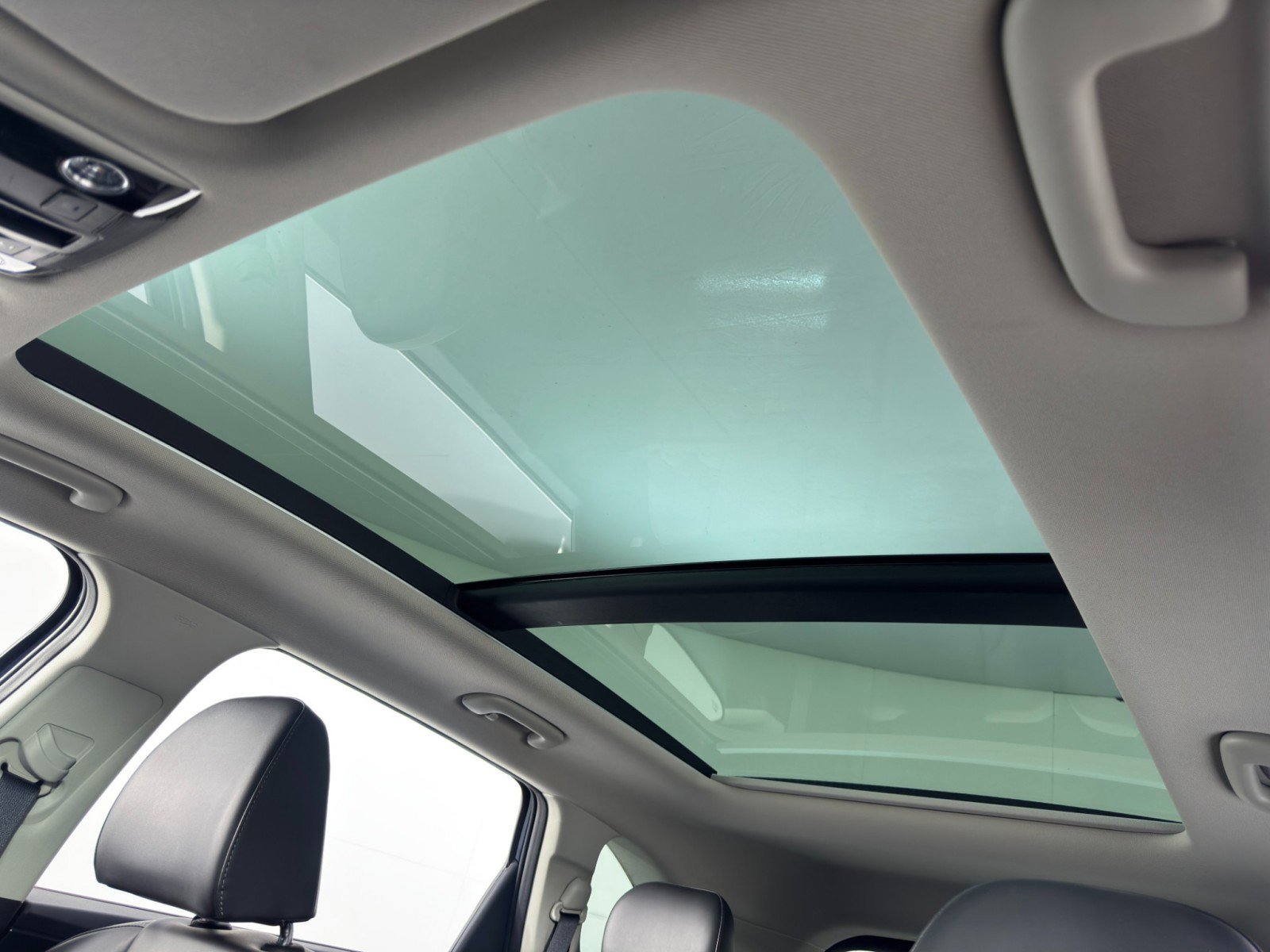 Used 2024 Kia Sorento S w/ Panoramic Sunroof Package AWD/4WD image 11