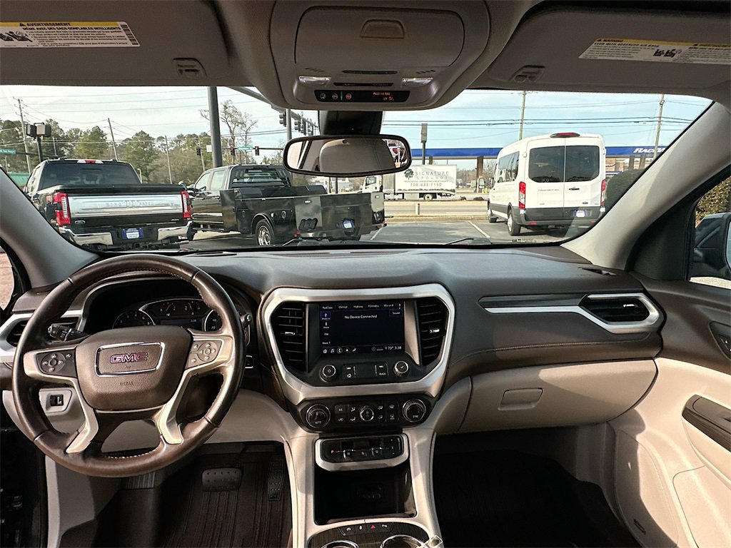 Used 2020 GMC Acadia SLT w/ Premium Package image 3