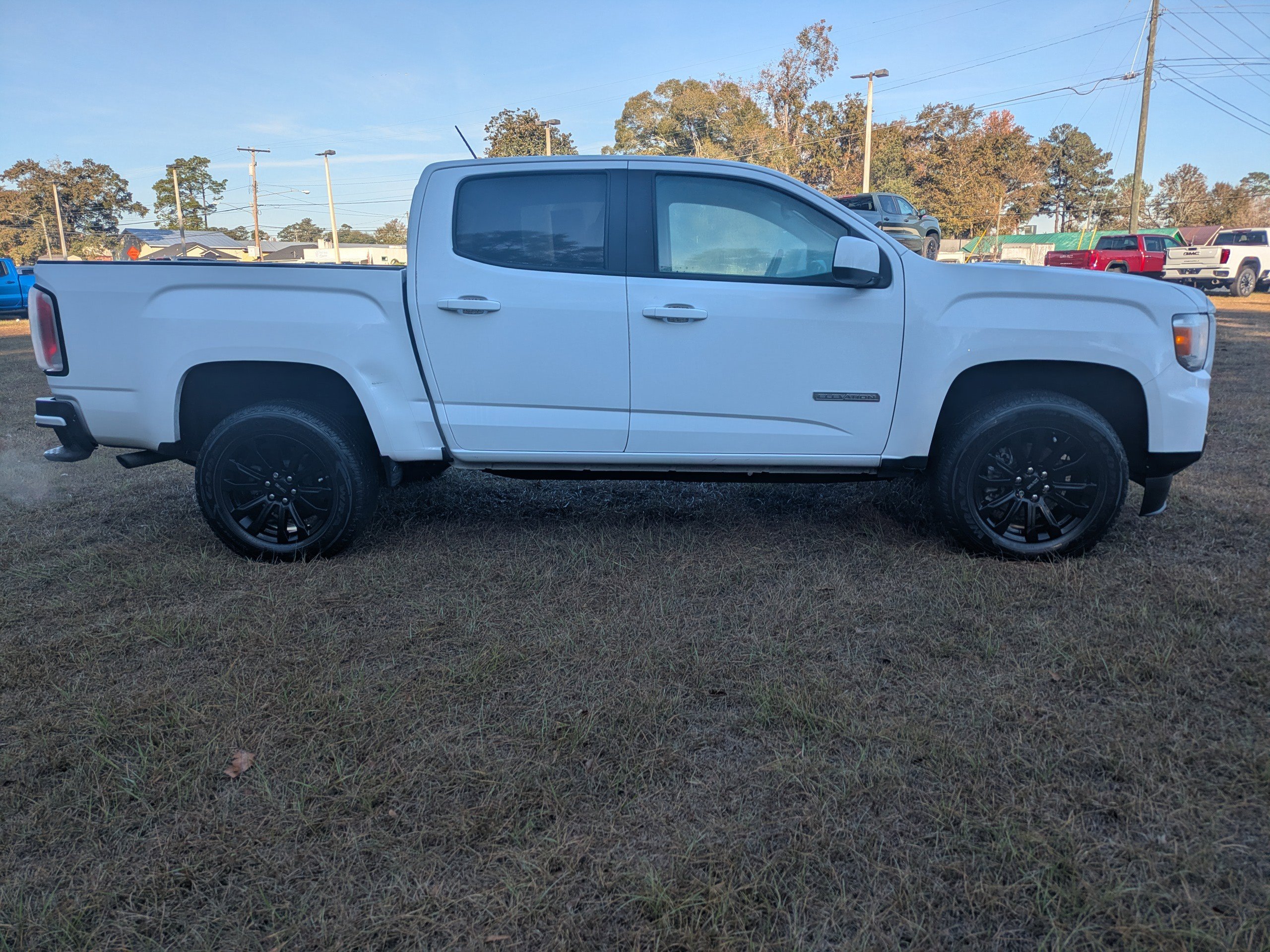 Used 2022 GMC Canyon Elevation w/ Elevation Premium Package image 4