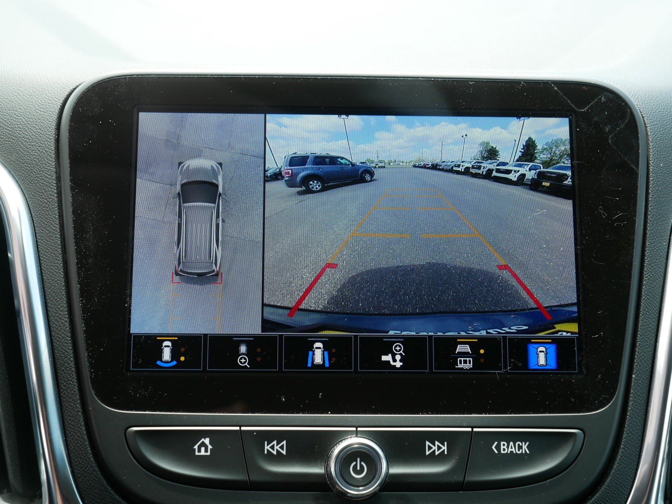 Used 2023 Chevrolet Equinox LT AWD/4WD image 27