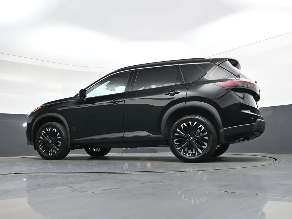 Certified 2026 Nissan Rogue Dark Armor FWD image 43