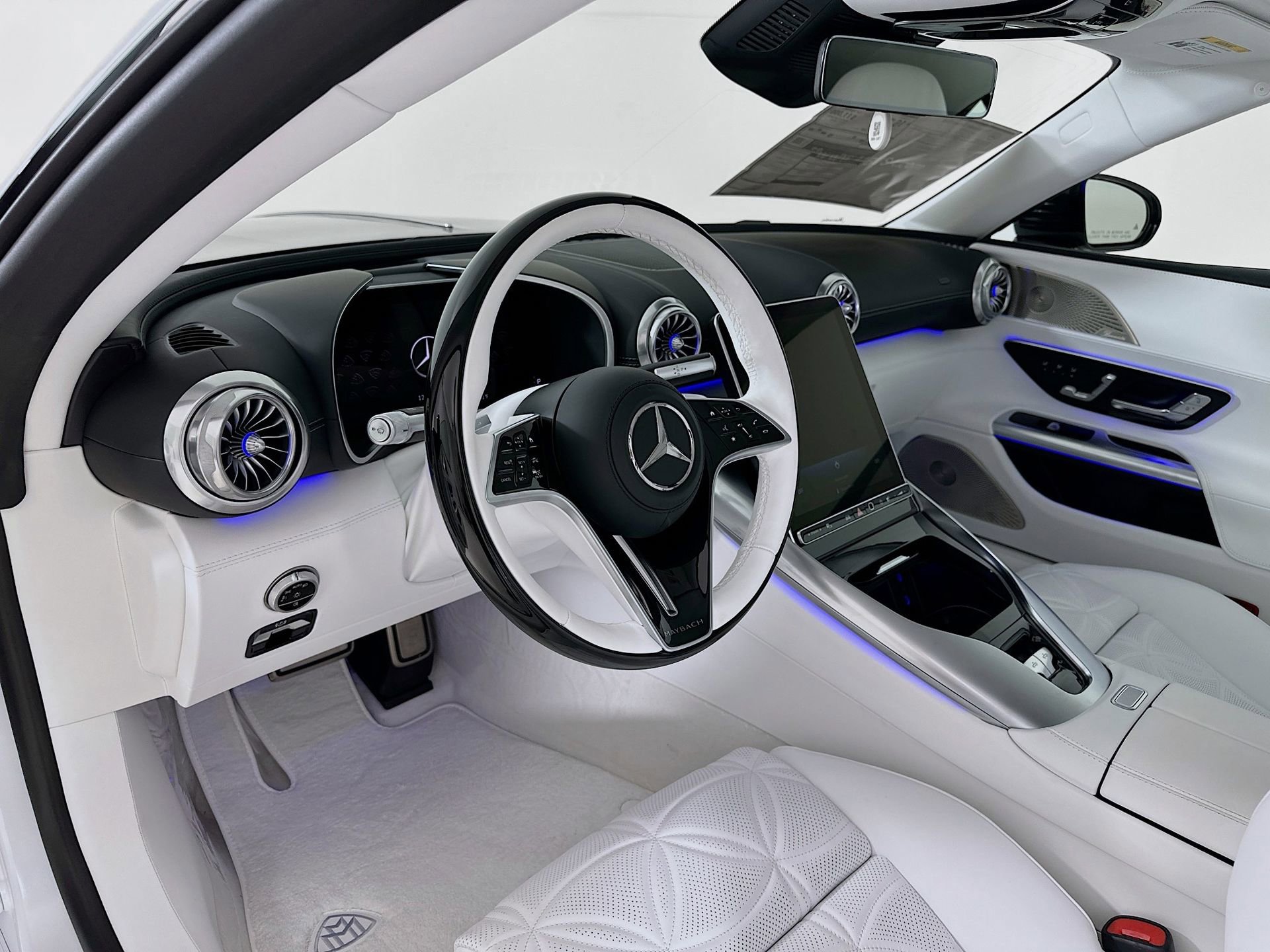 New 2026 Mercedes-Benz Maybach SL 680 image 10