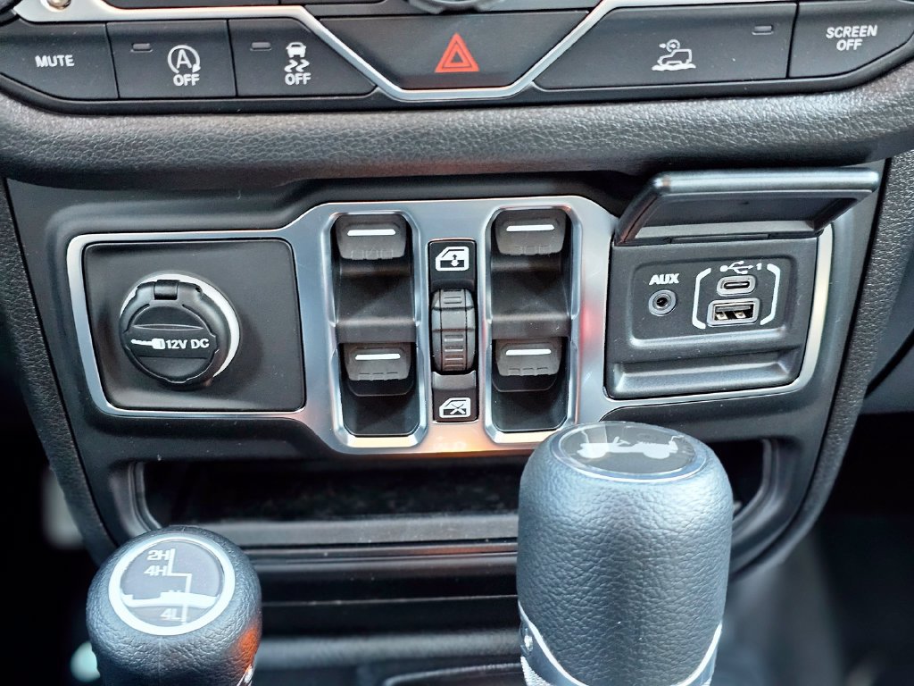 New 2026 Jeep Wrangler Unlimited Sport AWD/4WD image 13