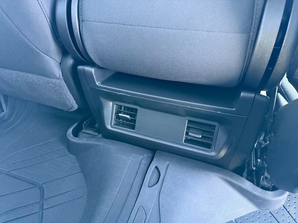 Used 2021 Chevrolet Silverado 1500 Custom w/ Safety Confidence Package image 17