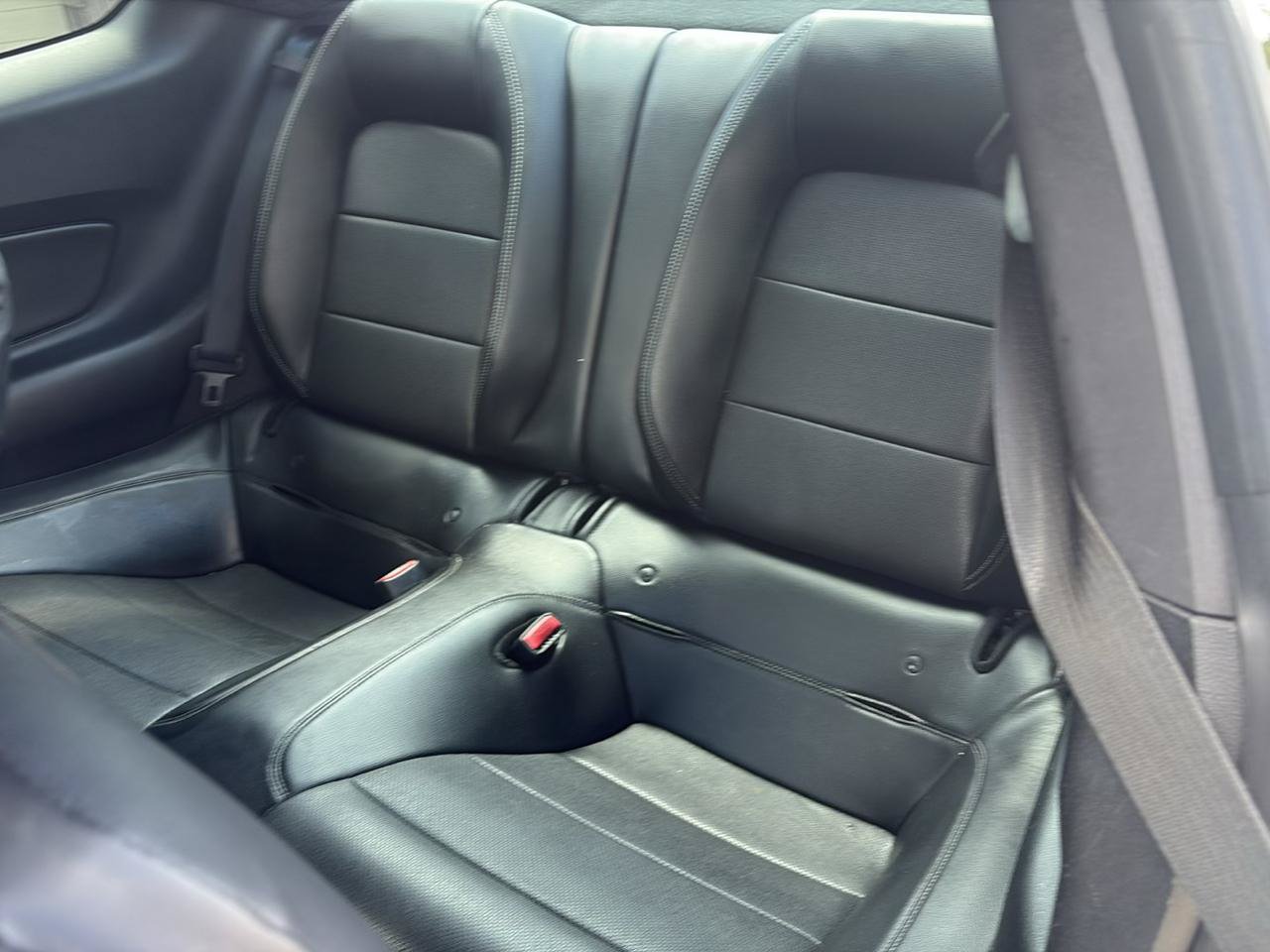 Used 2017 Ford Mustang Premium RWD image 16