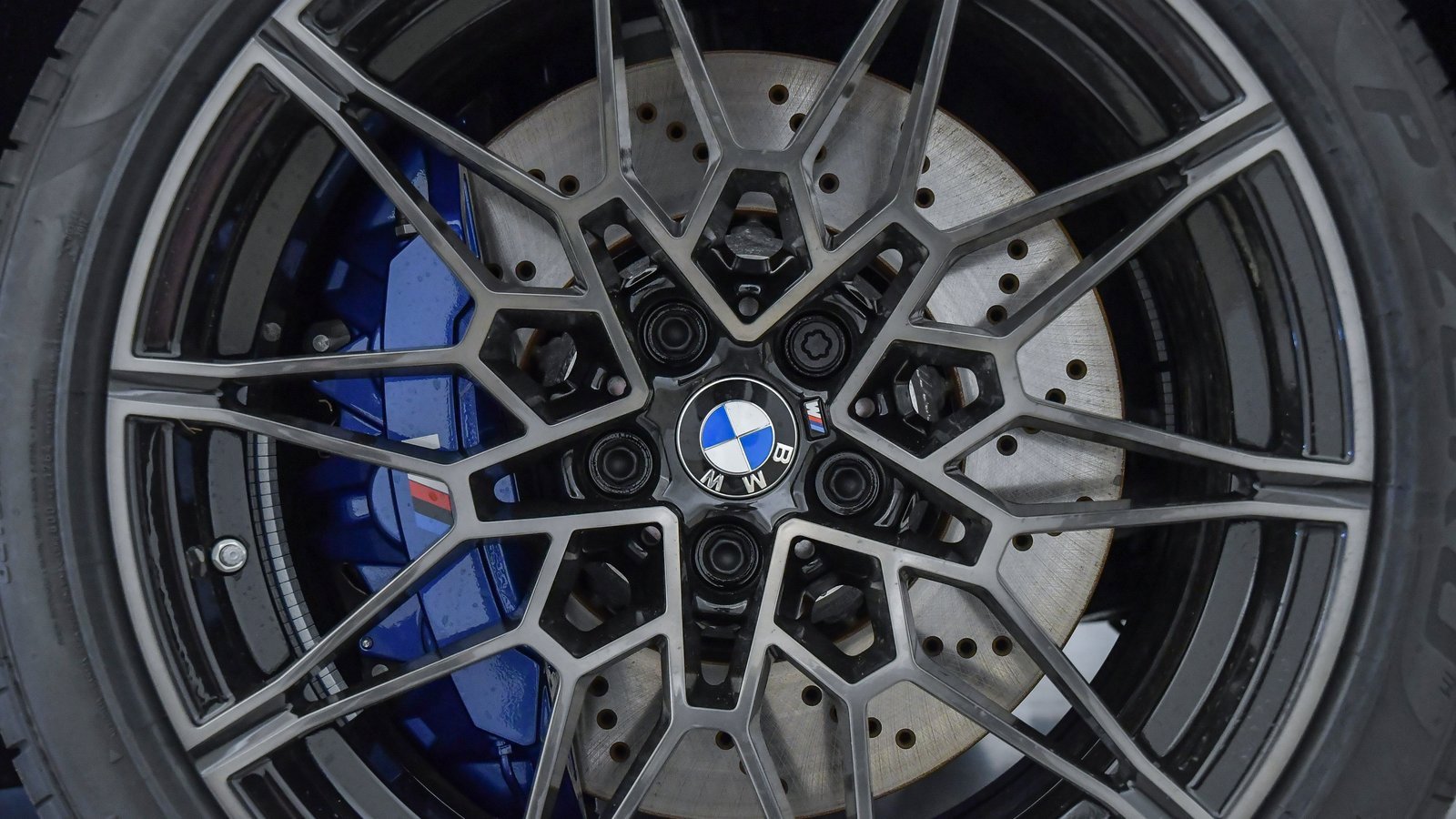 New 2025 BMW M4 Coupe w/ Parking Assistance Package image 19