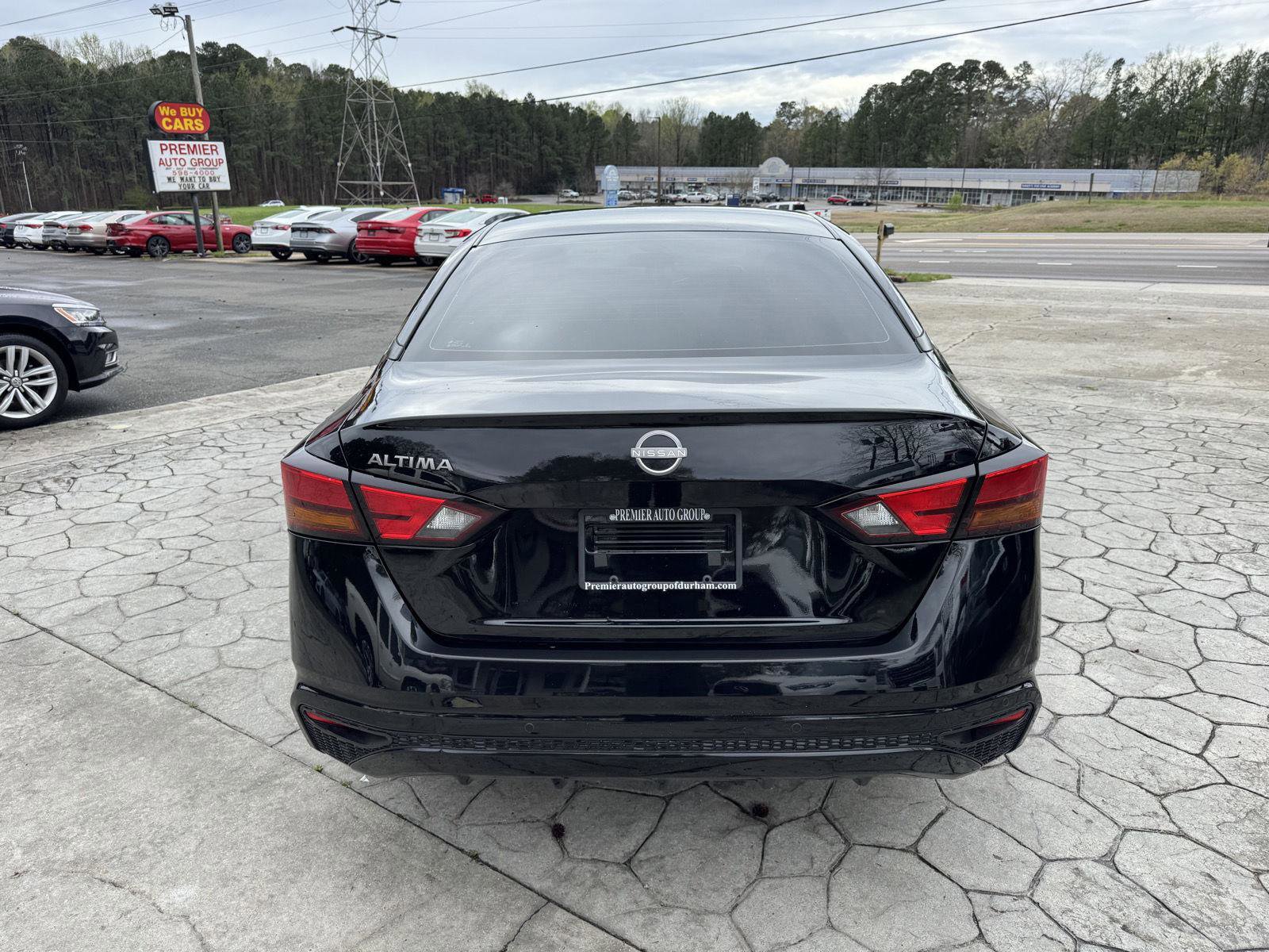 Used 2024 Nissan Altima 2.5 S image 11