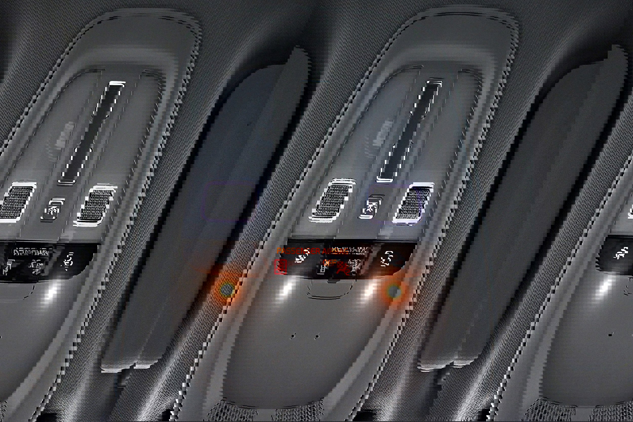 Used 2023 Volvo XC60 B5 Core w/ Climate Package image 18