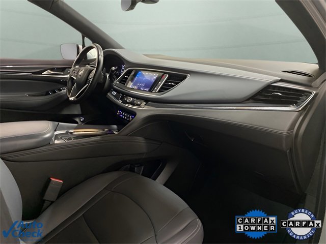Used 2024 Buick Enclave Premium image 79
