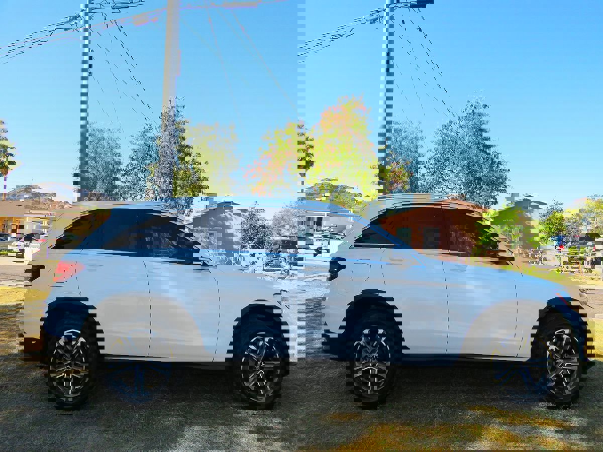 Used 2017 Mercedes-Benz GLC 300 image 9