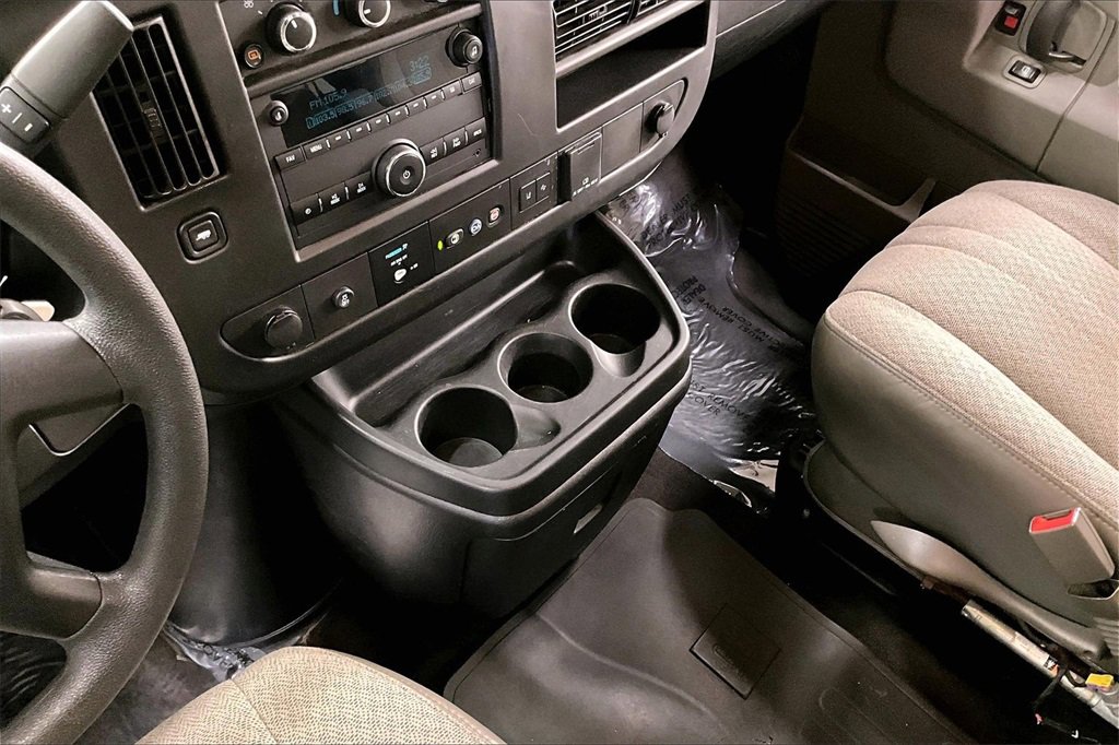 Used 2020 Chevrolet Express 2500 LT w/ LT Preferred Equipment Group image 15