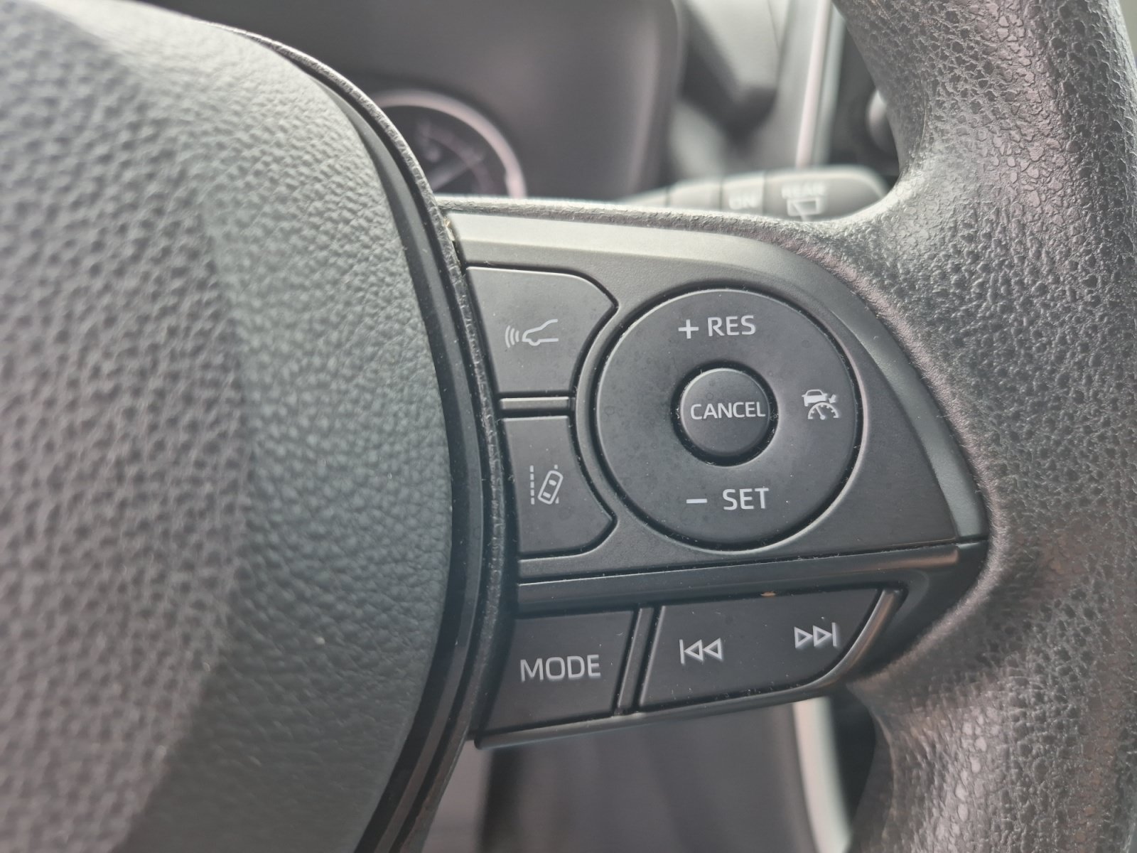 Certified 2025 Toyota RAV4 XLE AWD/4WD image 27