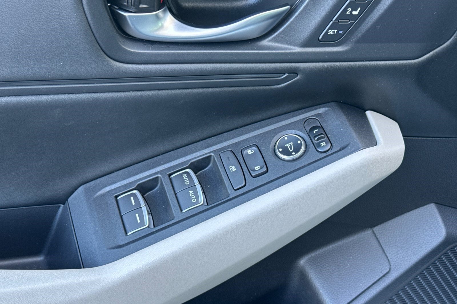 Used 2024 Honda Accord EX-L image 14
