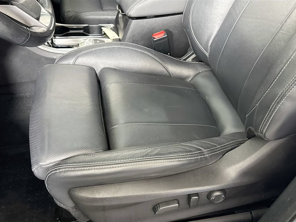 Used 2021 Subaru Ascent Limited w/ Technology Package AWD/4WD image 20
